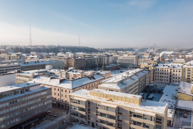 Talvinen ilmakuva Lahti – dronekuvaus lumi maisema 02